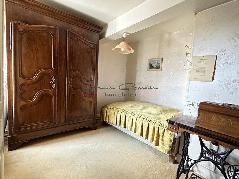 Maison - 102 m² - 5 pièces