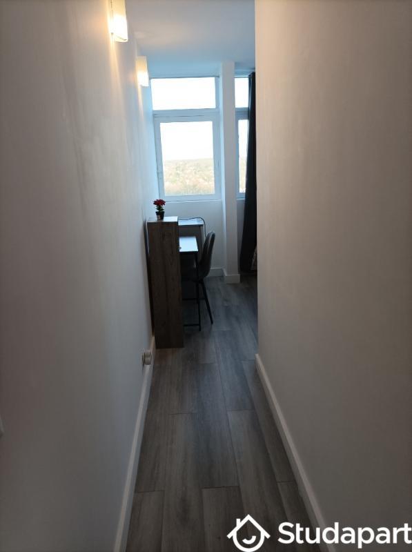 Chambre - 68 m² - 1 pièce