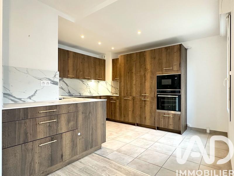 Appartement - 100 m² - 4 pièces