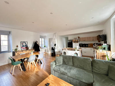 Appartement - 74 m² - 3 pièces