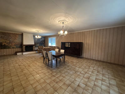 Maison - 161 m² - 5 pièces