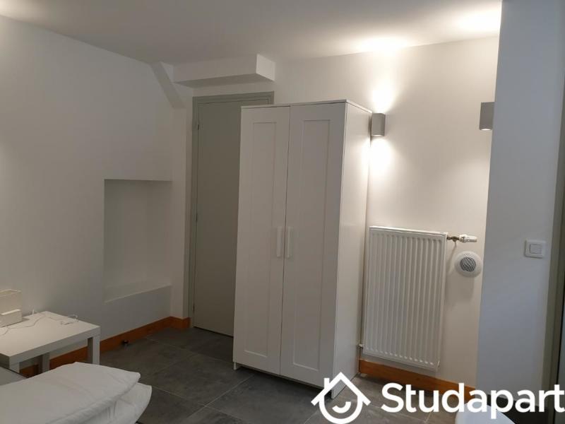 Chambre - 12 m² - 1 pièce