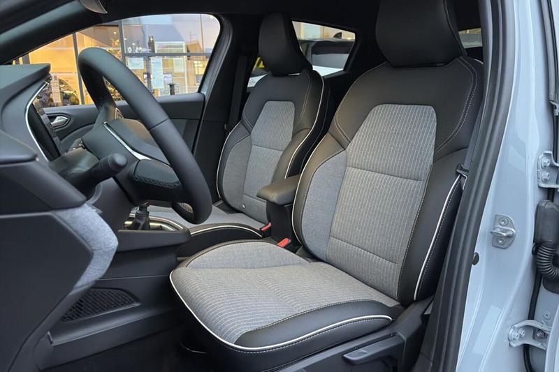 Renault Clio V Eco-G 100 ch Gsr2 Techno