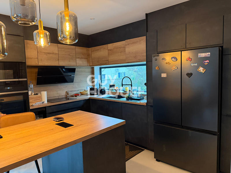 Maison - 150 m² - 5 pièces