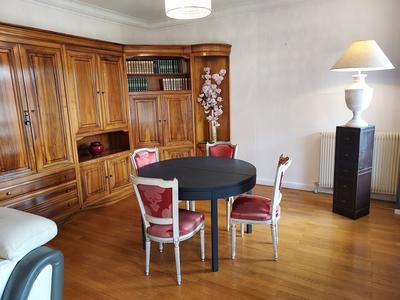 Appartement - 118 m² - 6 pièces
