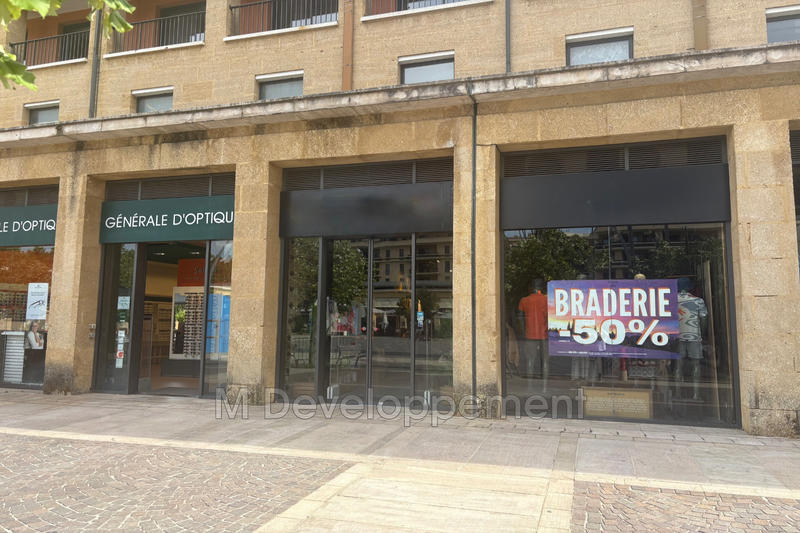 Local commercial - 100 m²