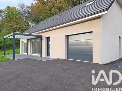 Maison - 128 m² - 5 pièces