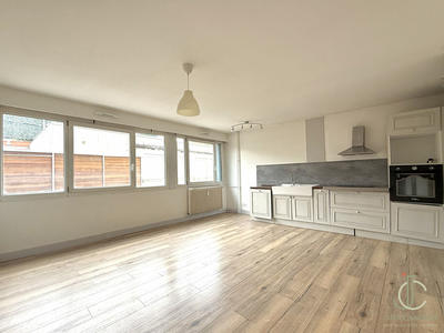 Appartement - 65 m² - 4 pièces