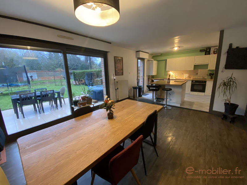 Maison - 100 m² - 5 pièces