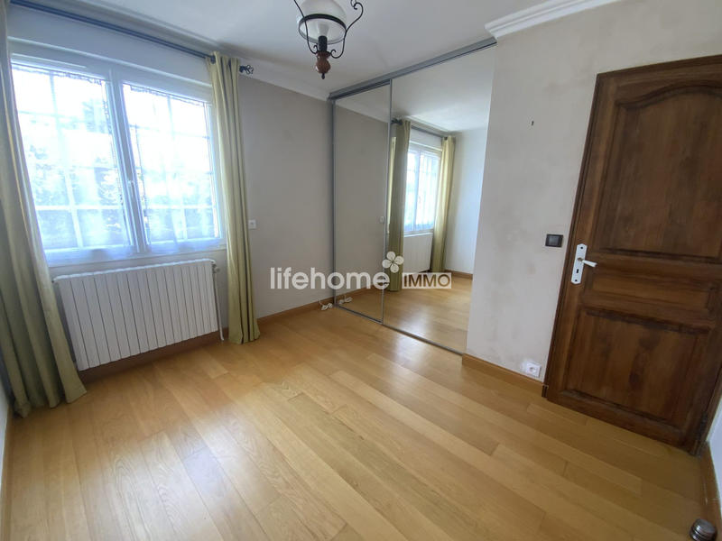 Maison traditionnelle - 145 m² - 6 pièces