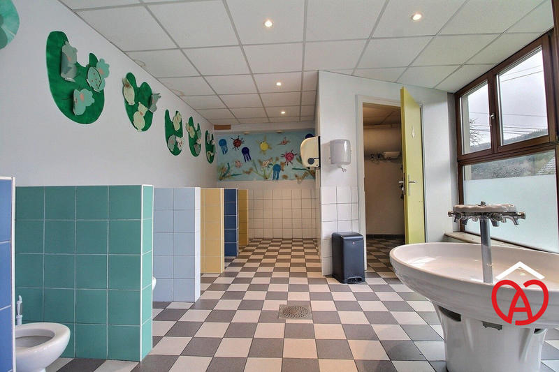 Maison - 343 m² - 10 pièces