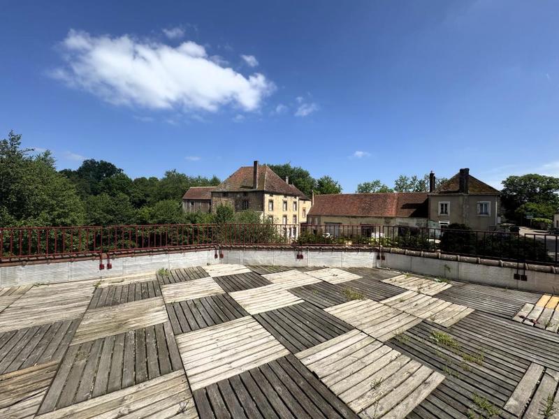 Local commercial - 350 m² - 10 pièces