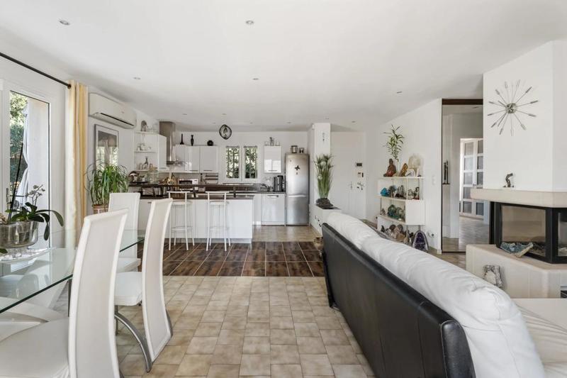 Villa - 90 m² - 4 pièces