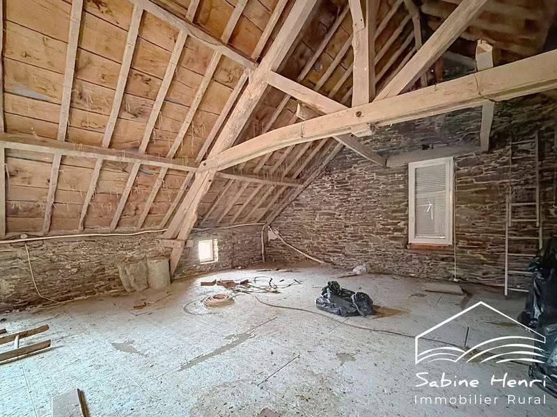 Maison - 223 m² - 8 pièces