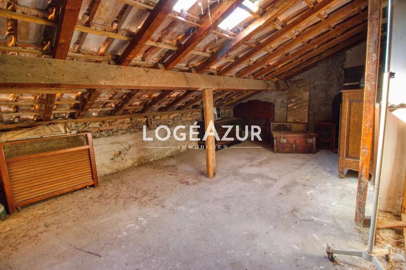 Maison - 210 m² - 8 pièces