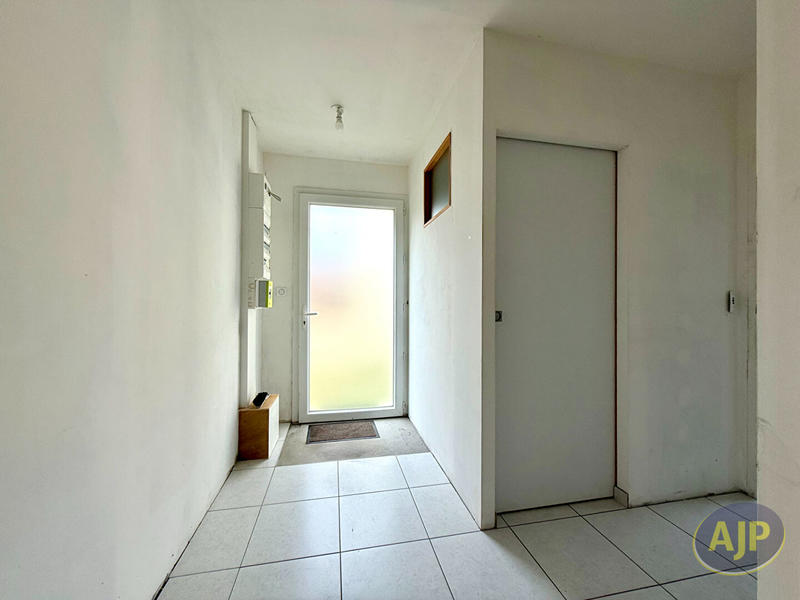 Maison - 84 m² - 4 pièces