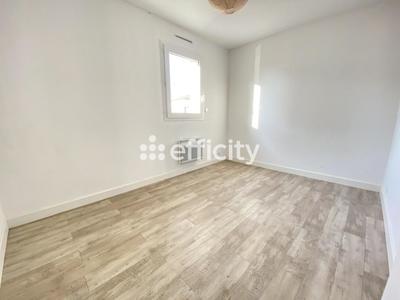 Maison - 81 m² - 4 pièces