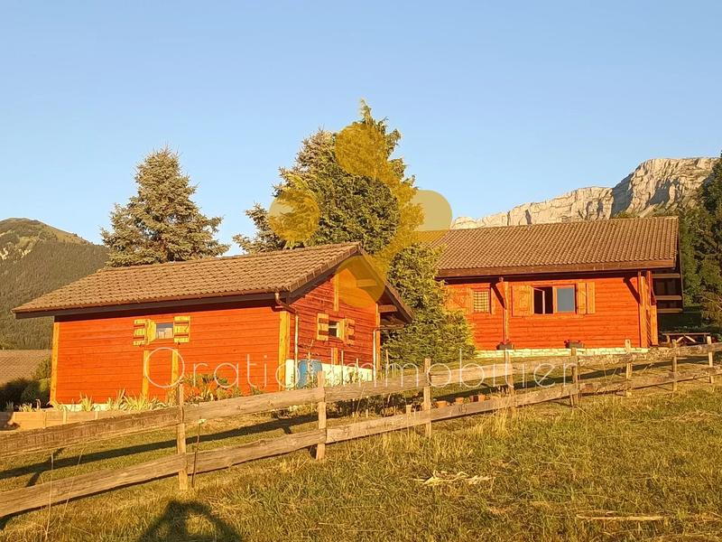 Maison - 104 m² - 4 pièces