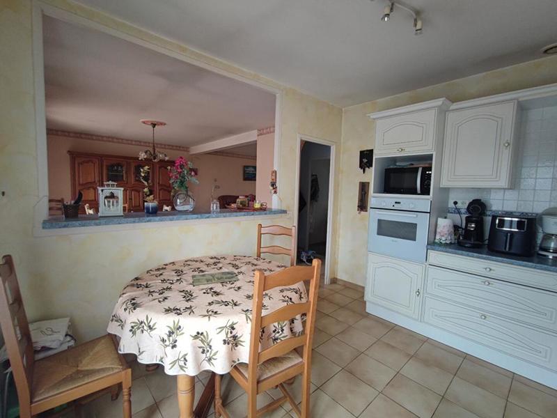 Maison - 93 m² - 5 pièces