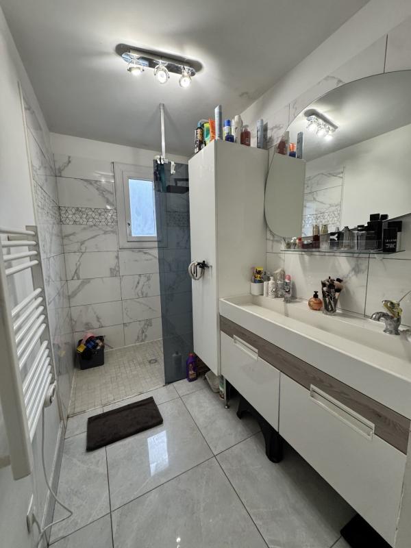 Propriété - 125 m² - 4 pièces