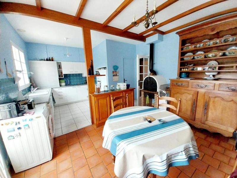 Maison - 246 m² - 8 pièces