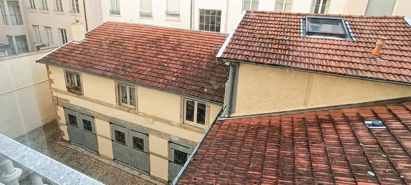 Appartement - 184 m² - 6 pièces