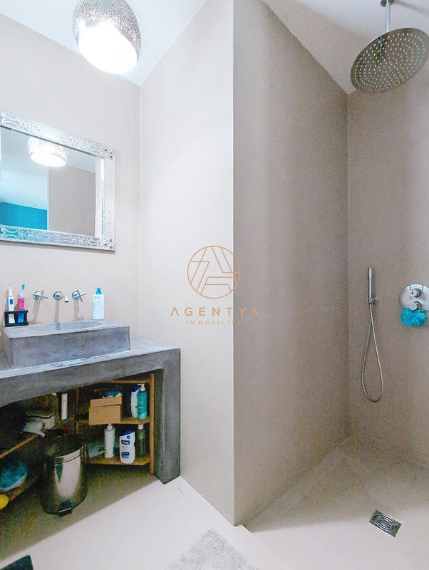 Maison - 117 m² - 6 pièces