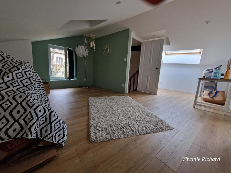 Maison - 106 m² - 6 pièces