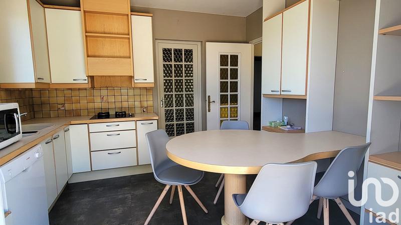 Maison - 198 m² - 10 pièces