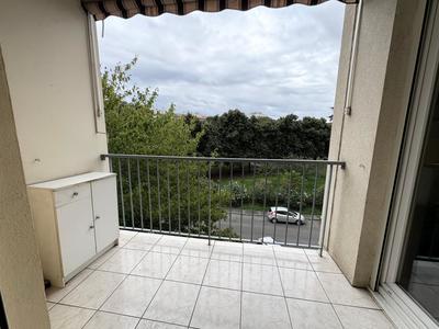 Appartement - 85 m² - 4 pièces