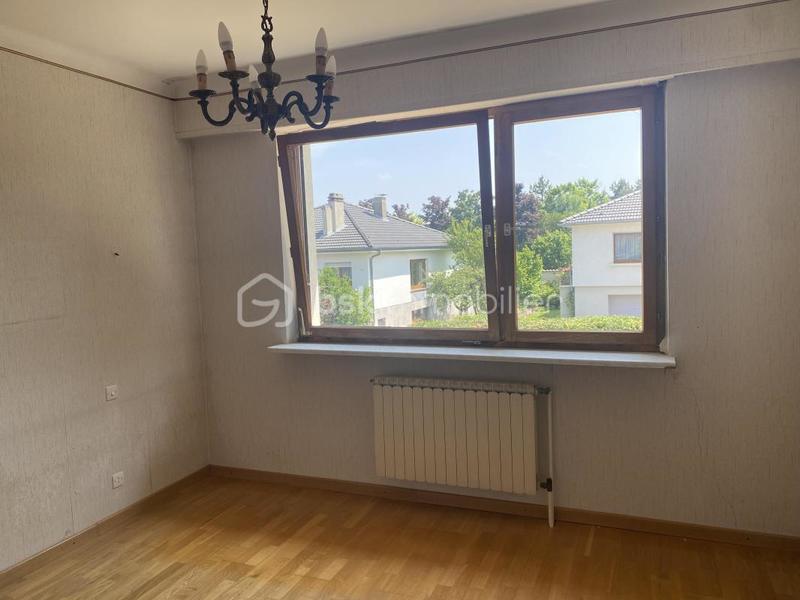 Pavillon - 110 m² - 5 pièces