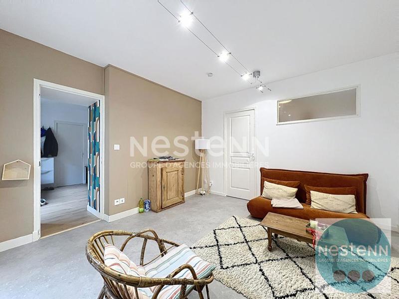 Maison de ville - 256 m² - 9 pièces