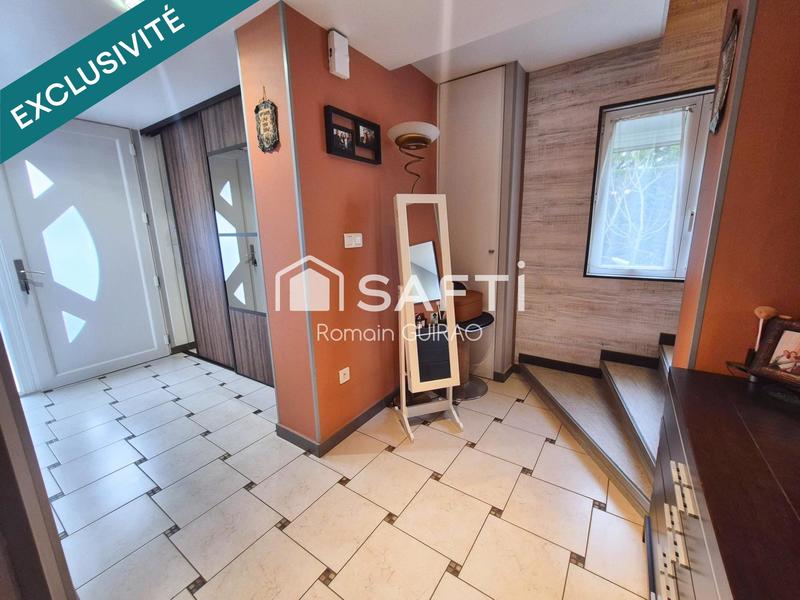 Maison - 137 m² - 6 pièces