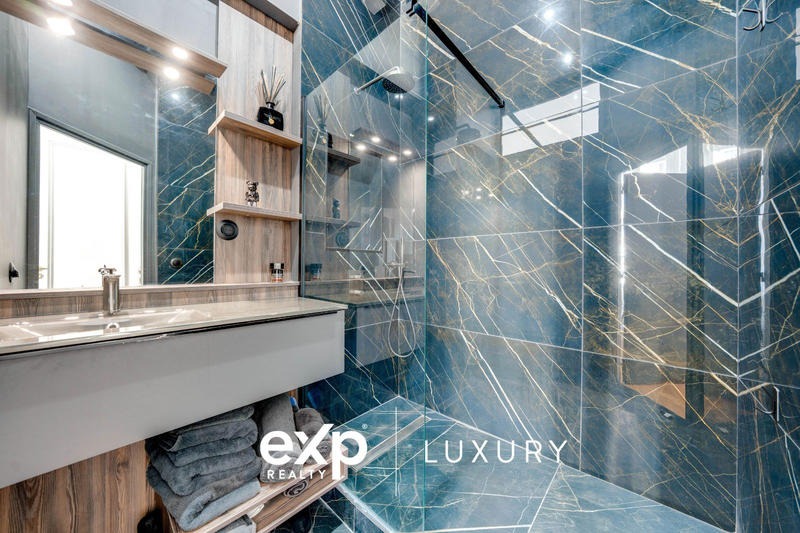 Appartement - 178 m² - 5 pièces