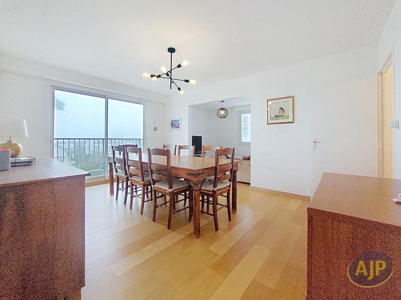 Appartement - 83 m² - 4 pièces