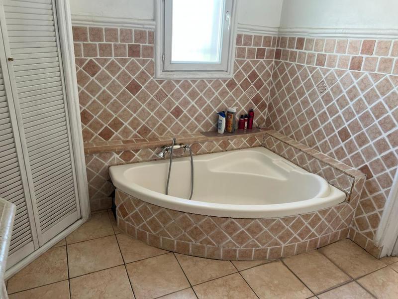 Maison - 140 m² - 4 pièces