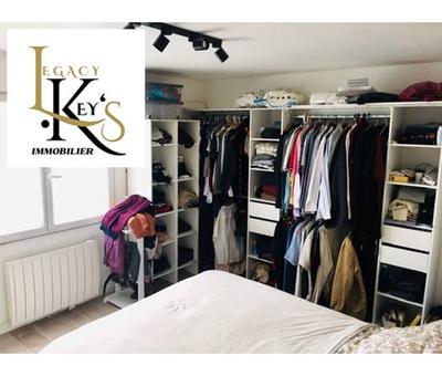 Maison traditionnelle - 160 m² - 6 pièces