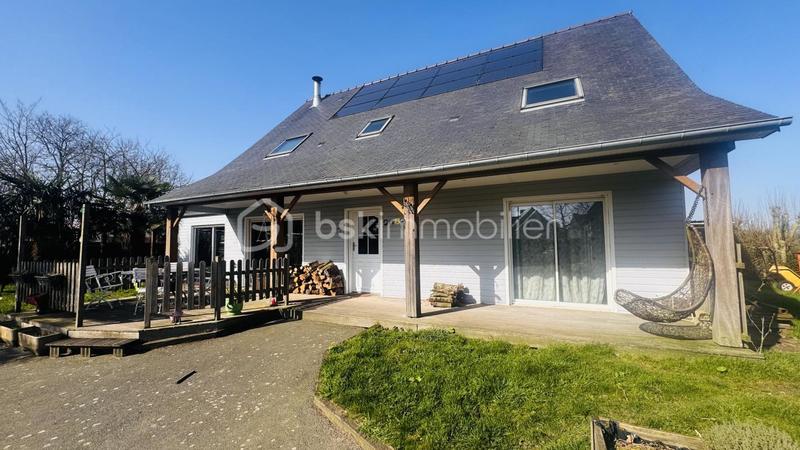 Maison de bois - 201 m² - 8 pièces