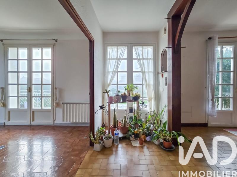 Maison - 140 m² - 5 pièces
