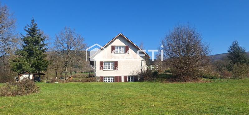 Maison - 210 m² - 8 pièces