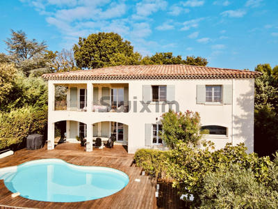 Bastide - 217 m² - 8 pièces