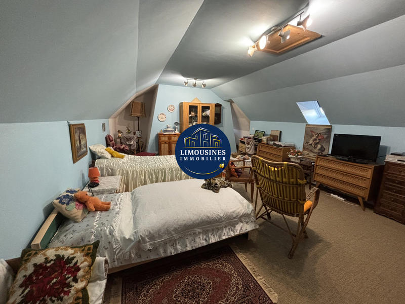 Maison - 224 m² - 8 pièces