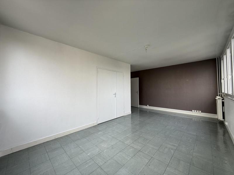 Appartement ancien - 67 m² - 3 pièces