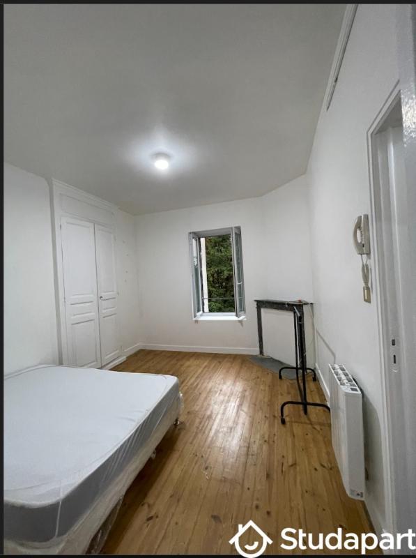 Chambre - 15 m² - 1 pièce