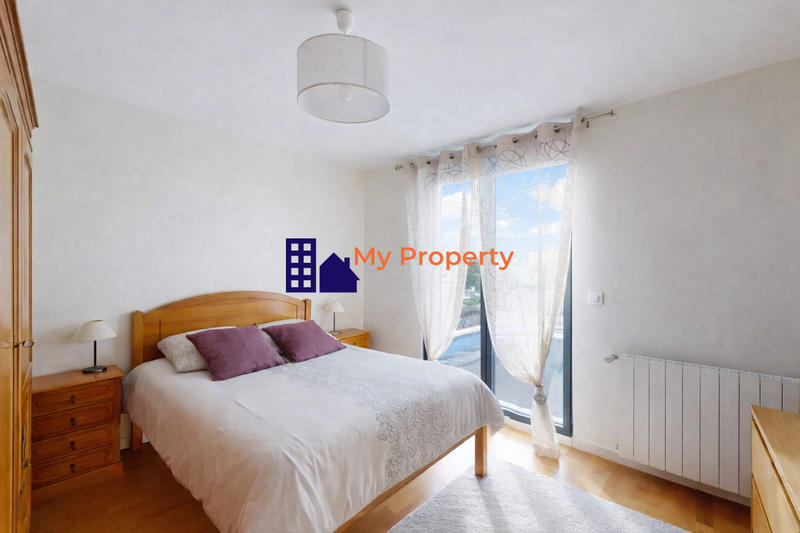 Maison - 137 m² - 7 pièces