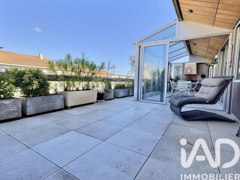 Appartement - 143 m² - 5 pièces