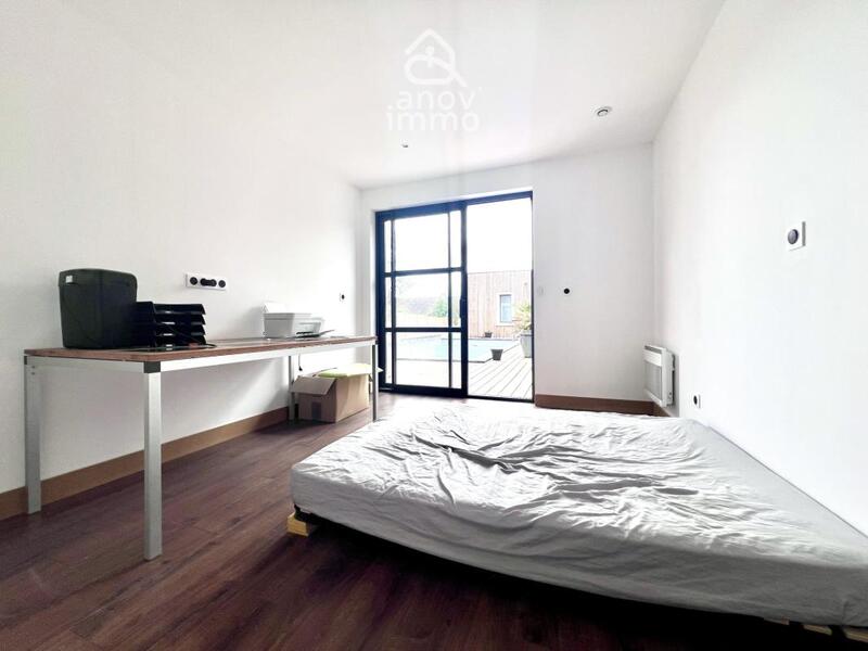 Maison - 234 m² - 6 pièces