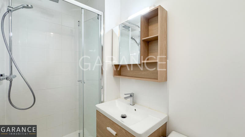 Appartement - 97 m² - 5 pièces