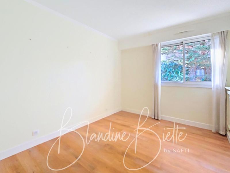 Appartement - 99 m² - 5 pièces