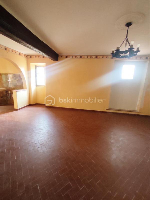 Appartement - 80 m² - 3 pièces